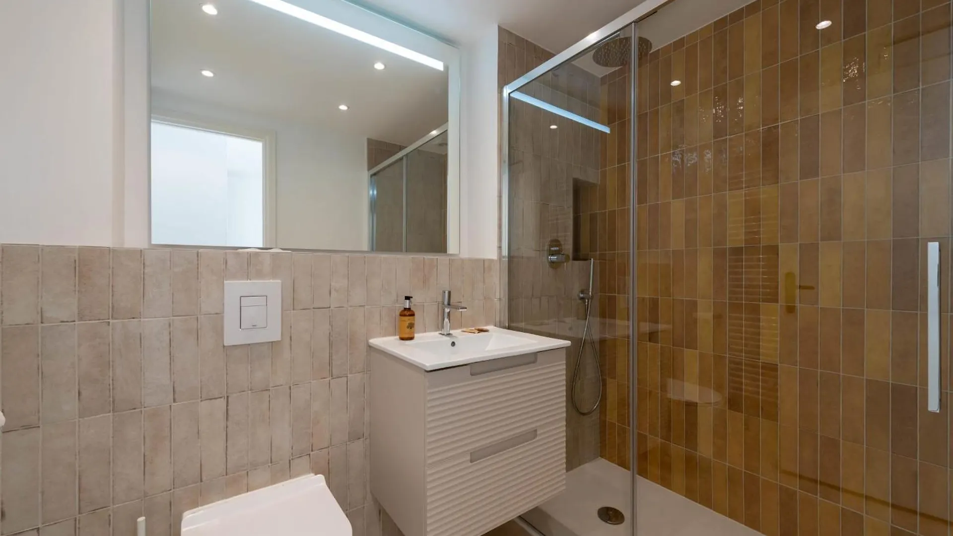 Appartement Studio With Terrace 2 Minutes From La Croisette Cannes